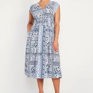 Old Navy Blue and White Pleated Sundress with Flutter Cap Sleeves